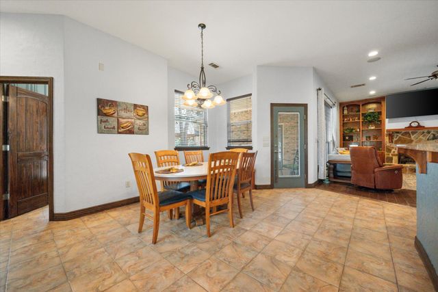 1720 Mistletoe Drive, Flower Mound, TX 75022