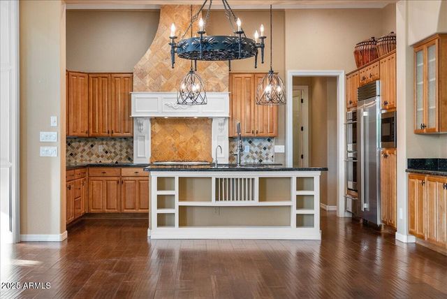 12971 W FOSSIL Drive, Peoria, AZ 85383