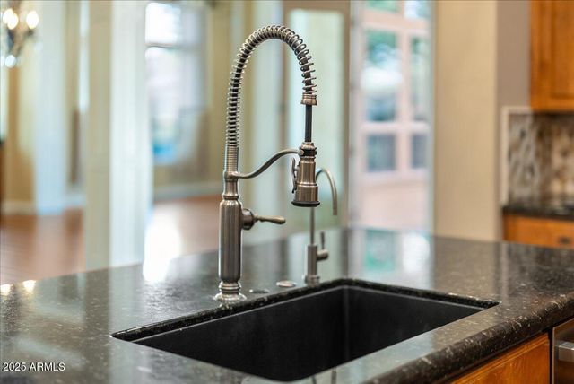 12971 W FOSSIL Drive, Peoria, AZ 85383