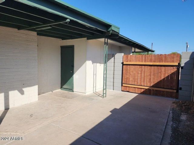 1041 W Elna Rae Street, Tempe, AZ 85281