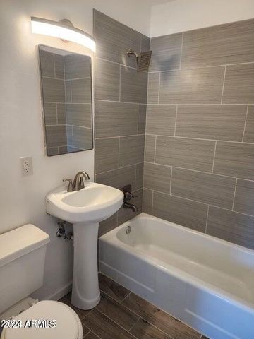 1041 W Elna Rae Street, Tempe, AZ 85281