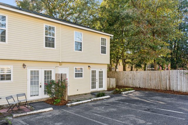 1423 Ashley River Road Road 2d, Charleston, SC 29407