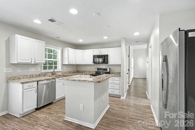 7413 Tupelo Lane, Charlotte, NC 28269