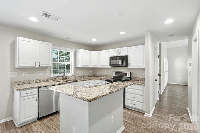 7413 Tupelo Lane, Charlotte, NC 28269