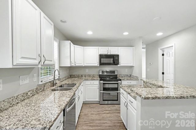 7413 Tupelo Lane, Charlotte, NC 28269