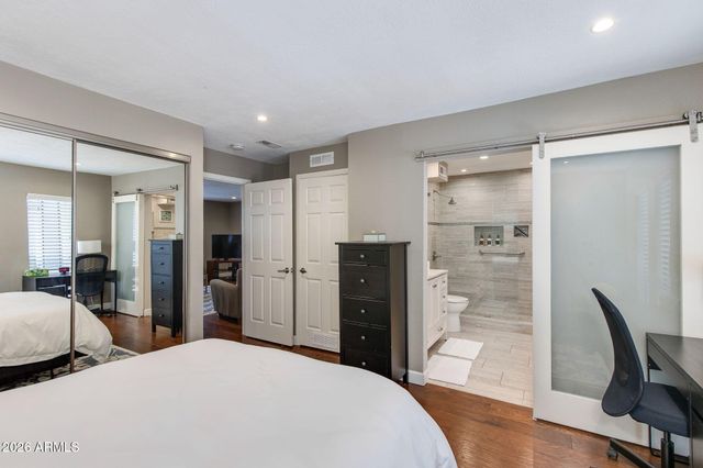 5207 N 24TH Street 104, Phoenix, AZ 85016