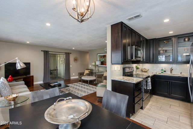5207 N 24TH Street 104, Phoenix, AZ 85016