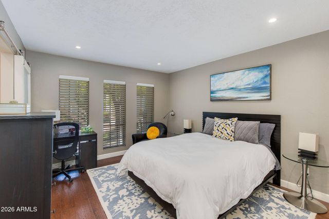 5207 N 24TH Street 104, Phoenix, AZ 85016