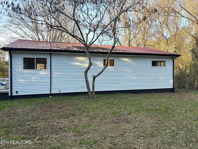 1110 E Hendron Chapel Rd, Knoxville, TN 37920