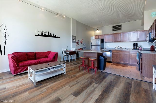 408 W Saint Clair Avenue 607, Cleveland, OH 44113