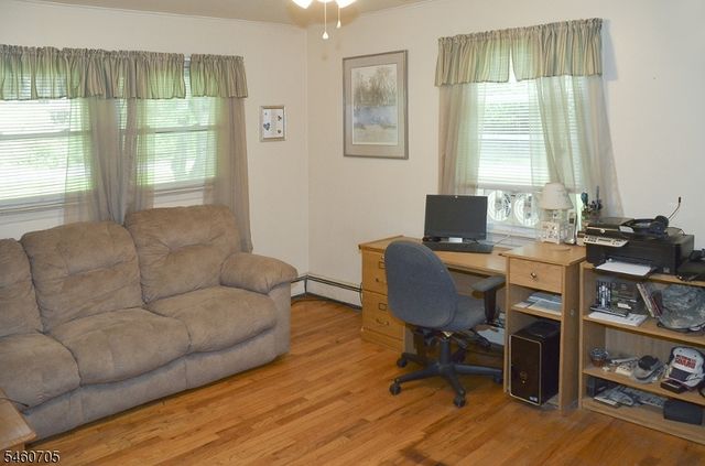 7 Salmon Lane, Roxbury Twp., NJ 07852