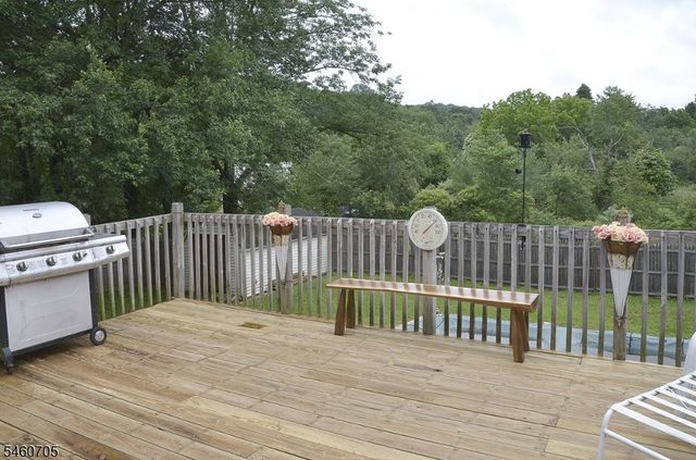 7 Salmon Lane, Roxbury Twp., NJ 07852