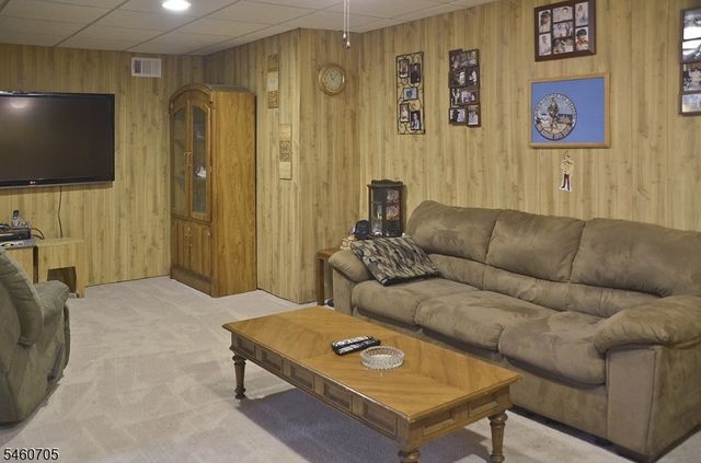 7 Salmon Lane, Roxbury Twp., NJ 07852