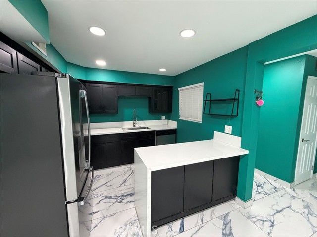 5652 Yolanda Avenue 7, Tarzana (los Angeles), CA 91356