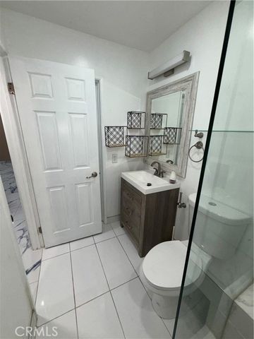 5652 Yolanda Avenue 7, Tarzana (los Angeles), CA 91356