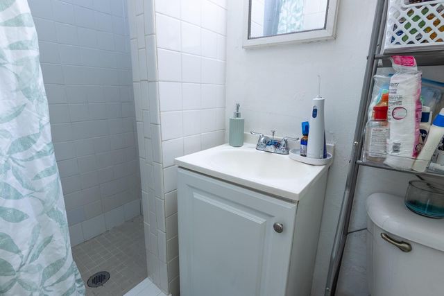 610 N EAST AVENUE, Sarasota, FL 34237