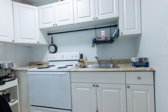 610 N EAST AVENUE, Sarasota, FL 34237