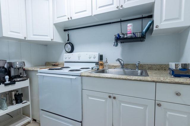 610 N EAST AVENUE, Sarasota, FL 34237