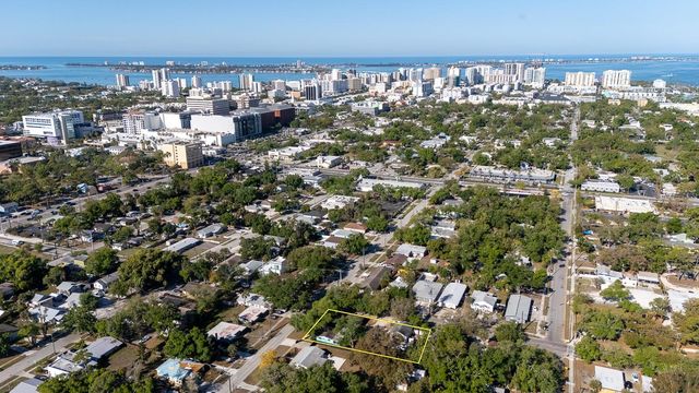610 N EAST AVENUE, Sarasota, FL 34237