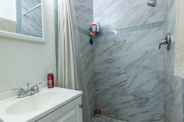 610 N EAST AVENUE, Sarasota, FL 34237