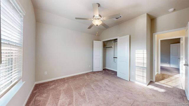 5911 Akin Glen, San Antonio, TX 78261