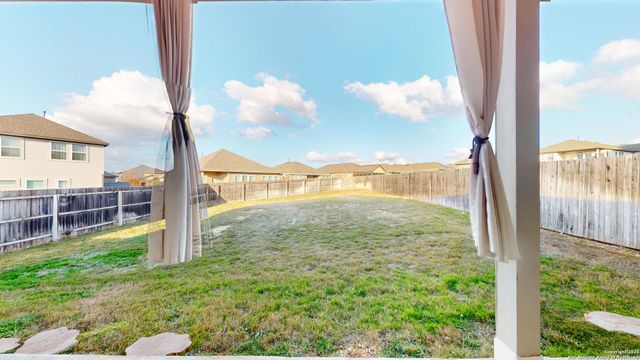 5911 Akin Glen, San Antonio, TX 78261