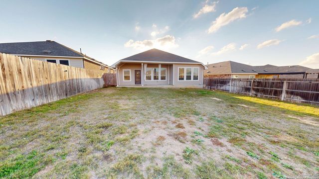 5911 Akin Glen, San Antonio, TX 78261