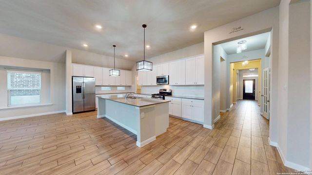 5911 Akin Glen, San Antonio, TX 78261