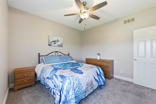 914 Chukker Ln, Haysville, KS 67060
