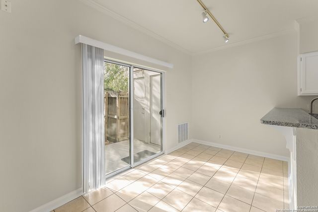 12204 APRICOT DR, San Antonio, TX 78247