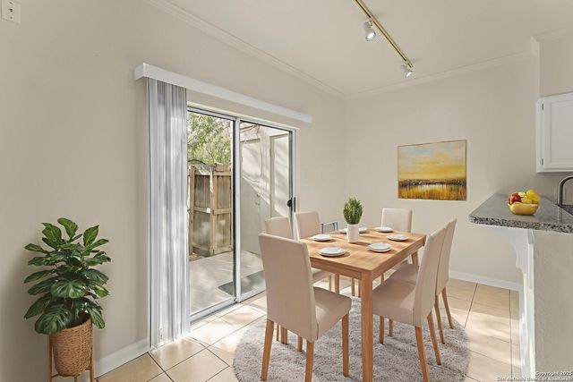 12204 APRICOT DR, San Antonio, TX 78247