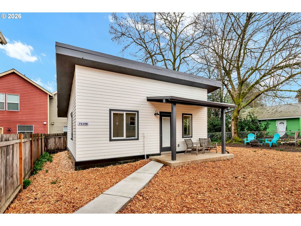 7630 N DRUMMOND Ave B, Portland, OR 97217