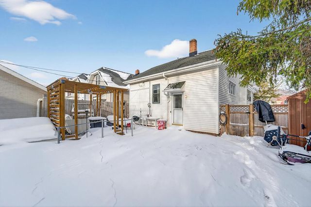 3437 N Cramer STREET, Milwaukee, WI 53211