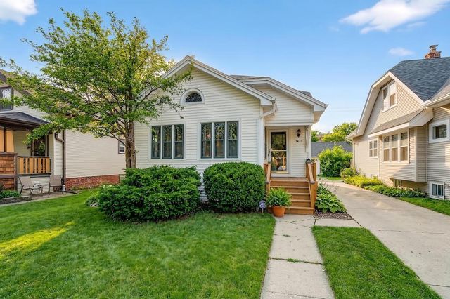 3437 N Cramer STREET, Milwaukee, WI 53211