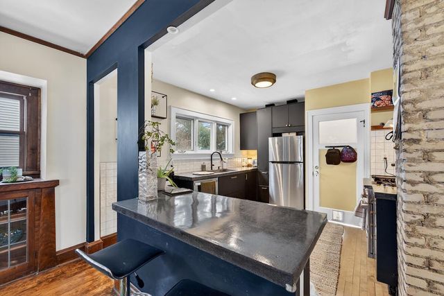 3437 N Cramer STREET, Milwaukee, WI 53211