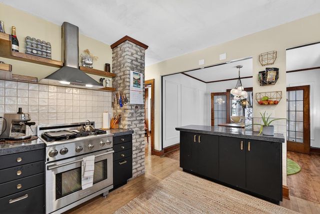 3437 N Cramer STREET, Milwaukee, WI 53211