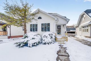 3437 N Cramer STREET, Milwaukee, WI 53211