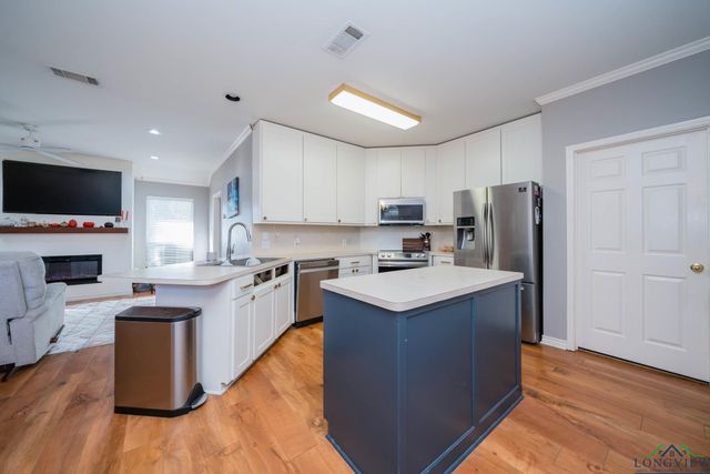 2706 Timberwood Trl, Longview, TX 75605