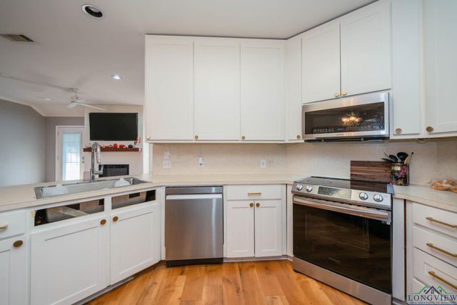 2706 Timberwood Trl, Longview, TX 75605