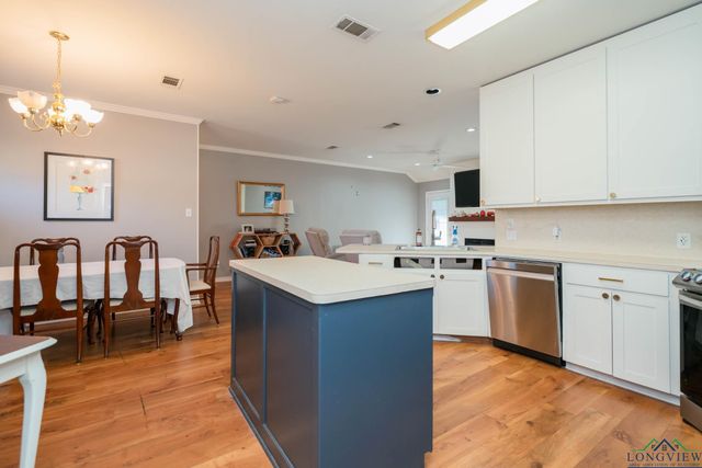 2706 Timberwood Trl, Longview, TX 75605