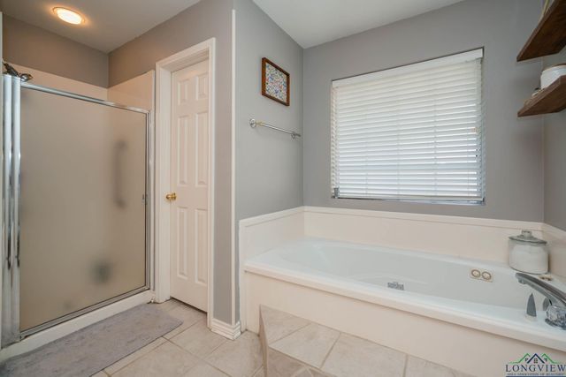 2706 Timberwood Trl, Longview, TX 75605