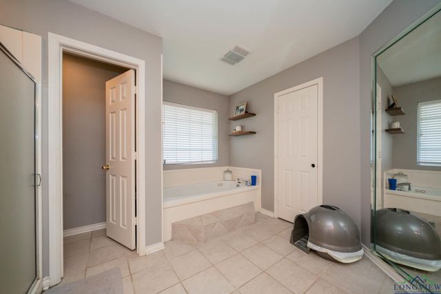 2706 Timberwood Trl, Longview, TX 75605