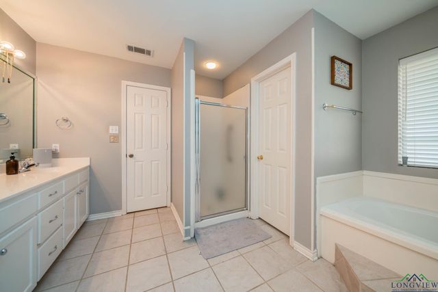 2706 Timberwood Trl, Longview, TX 75605