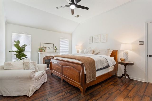 228 Greystone Drive, Hewitt, TX 76643