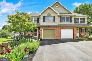 26 GEORGETOWN CT, Mountville, PA 17554