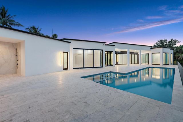 8309 SE RIVERS EDGE Street, Jupiter, FL 33458