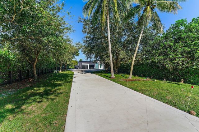 8309 SE RIVERS EDGE Street, Jupiter, FL 33458