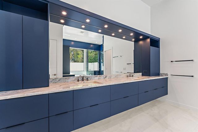 8309 SE RIVERS EDGE Street, Jupiter, FL 33458