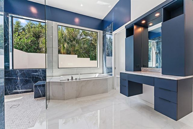 8309 SE RIVERS EDGE Street, Jupiter, FL 33458