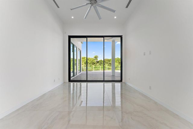 8309 SE RIVERS EDGE Street, Jupiter, FL 33458